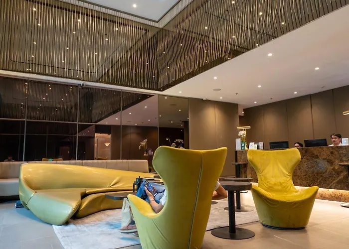 Kl Tower Luxury Boutique Fast Wifi Swimming Pool Sauna&gym Appartement